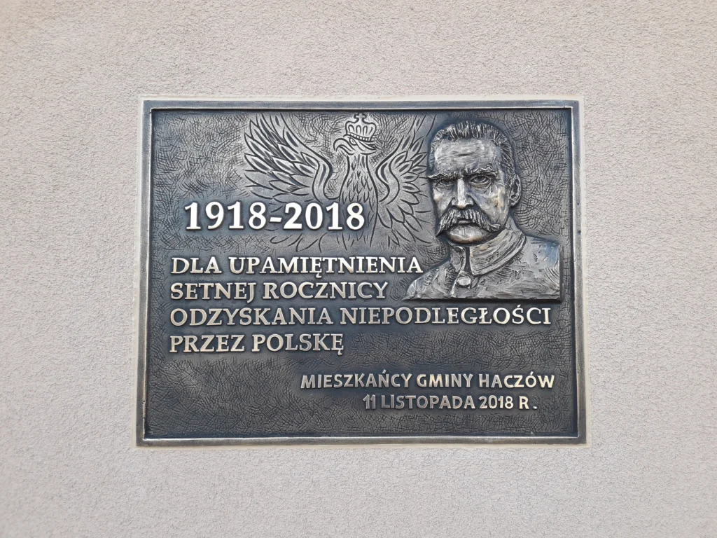 rzeźby z brązu na zamówienie - tablica pamiątkowa z brązu
